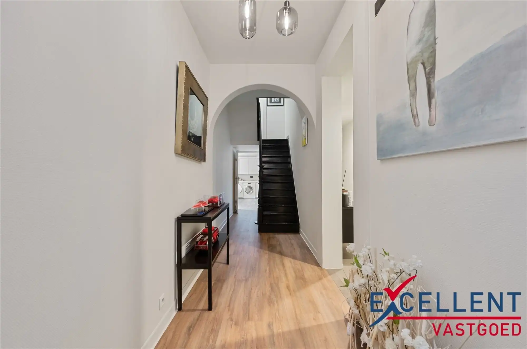 Uniek handelspand met ruime woonst foto 8