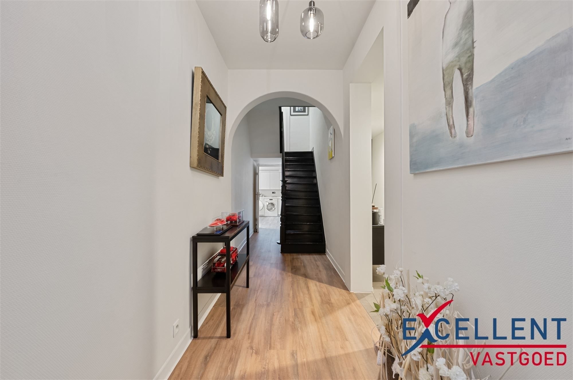 Uniek handelspand met ruime woonst foto 8