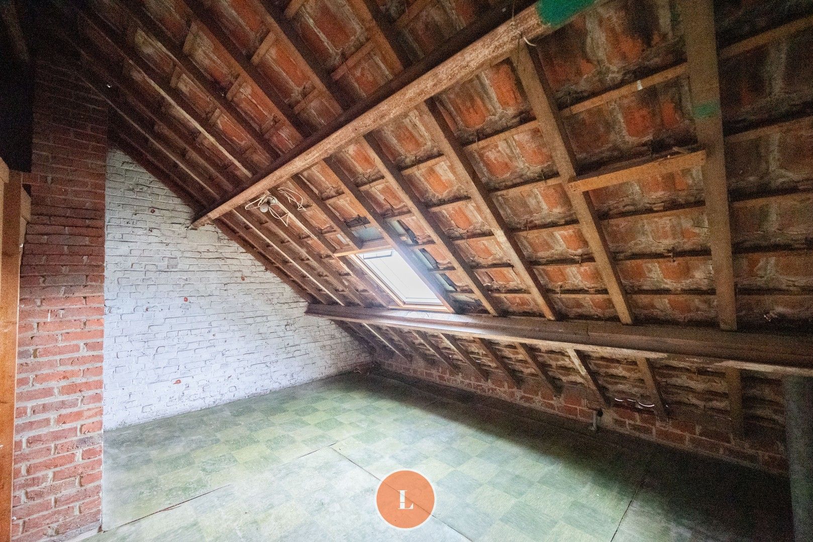 Te renoveren woning in Menen foto 15