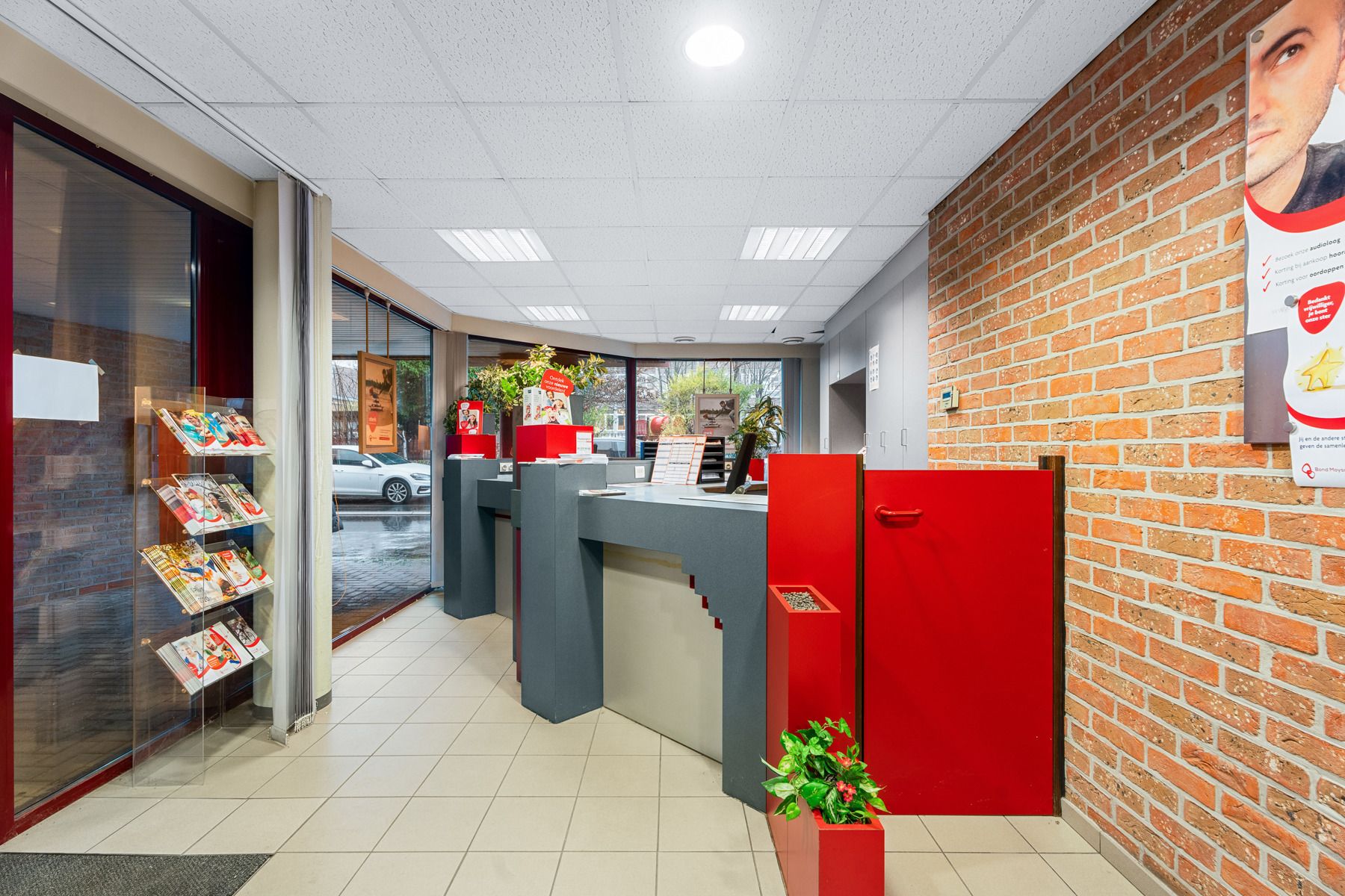 Handelspand/kantoorruimte op centrale ligging in Aalst foto 3