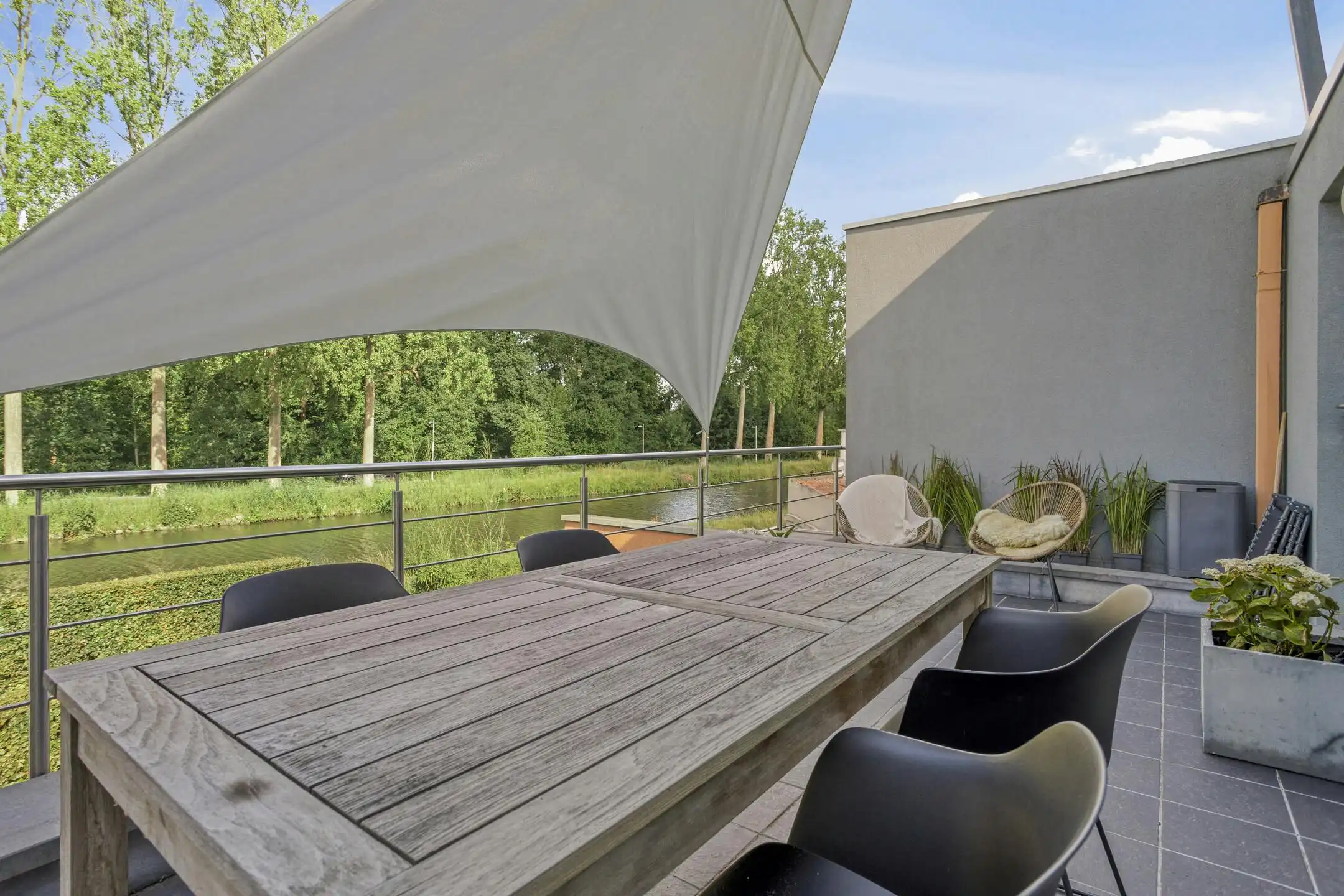 Opbrengsteigendom te koop op toplocatie te Assebroek  foto 11