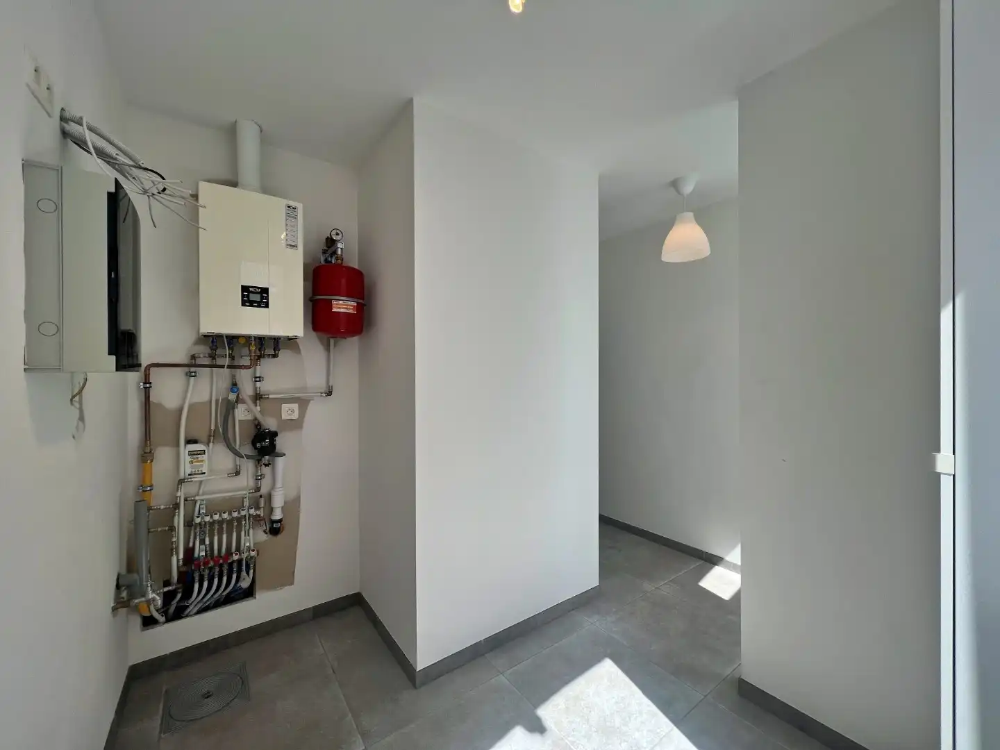 Gerenoveerde woning met 3 slaapkamers, tuin en garage foto 6