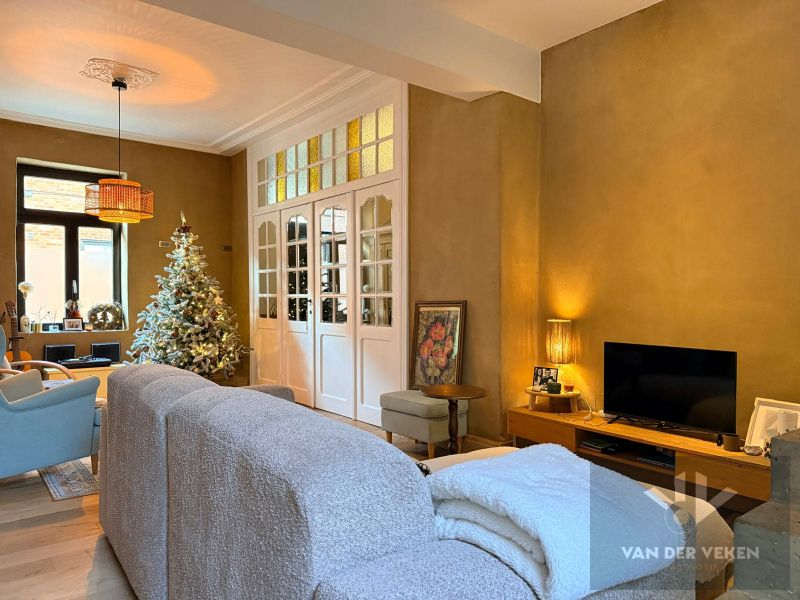 Prachtige woning met 4 slaapkamers. foto 5