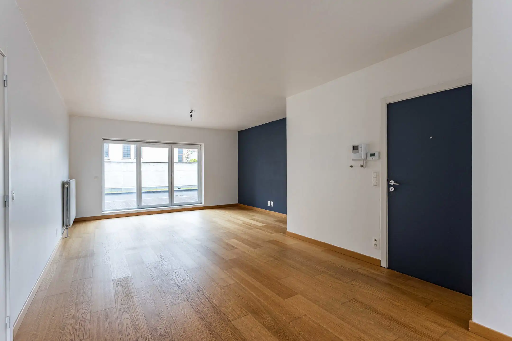 Recent appartement met ruim zonneterras en parkeerplaats foto 6