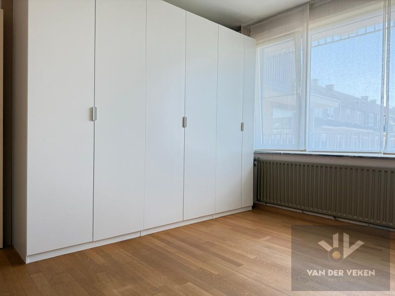 RUSTIG GELEGEN 2-SLPK-APPARTEMENT DICHTBIJ HET CENTRUM VAN HASSELT. foto 9