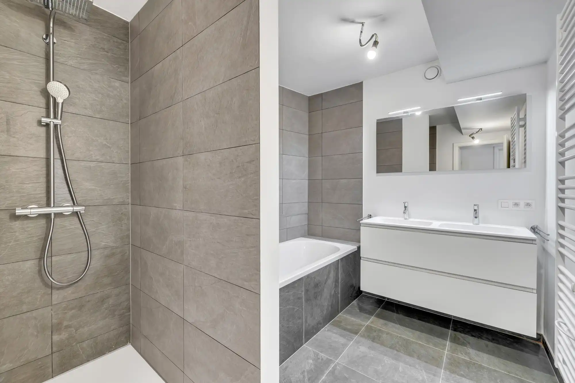 Instapklare nieuwbouwwoning met 5 slaapkamers foto 14