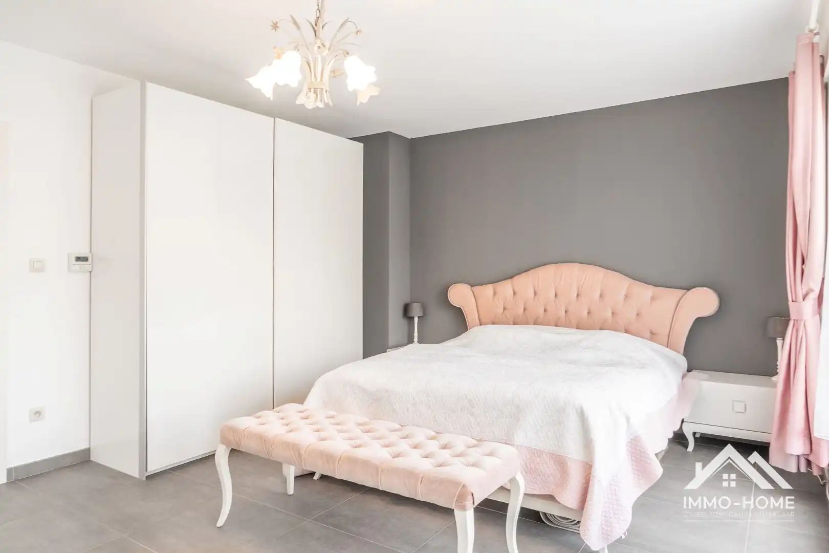 Jonge recente woning met heel veel volume! foto 24