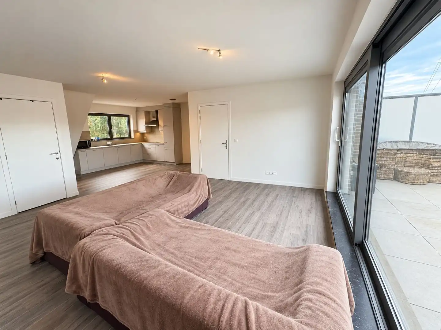 PENTHOUSE+TERRAS +/- 30 m² foto 4