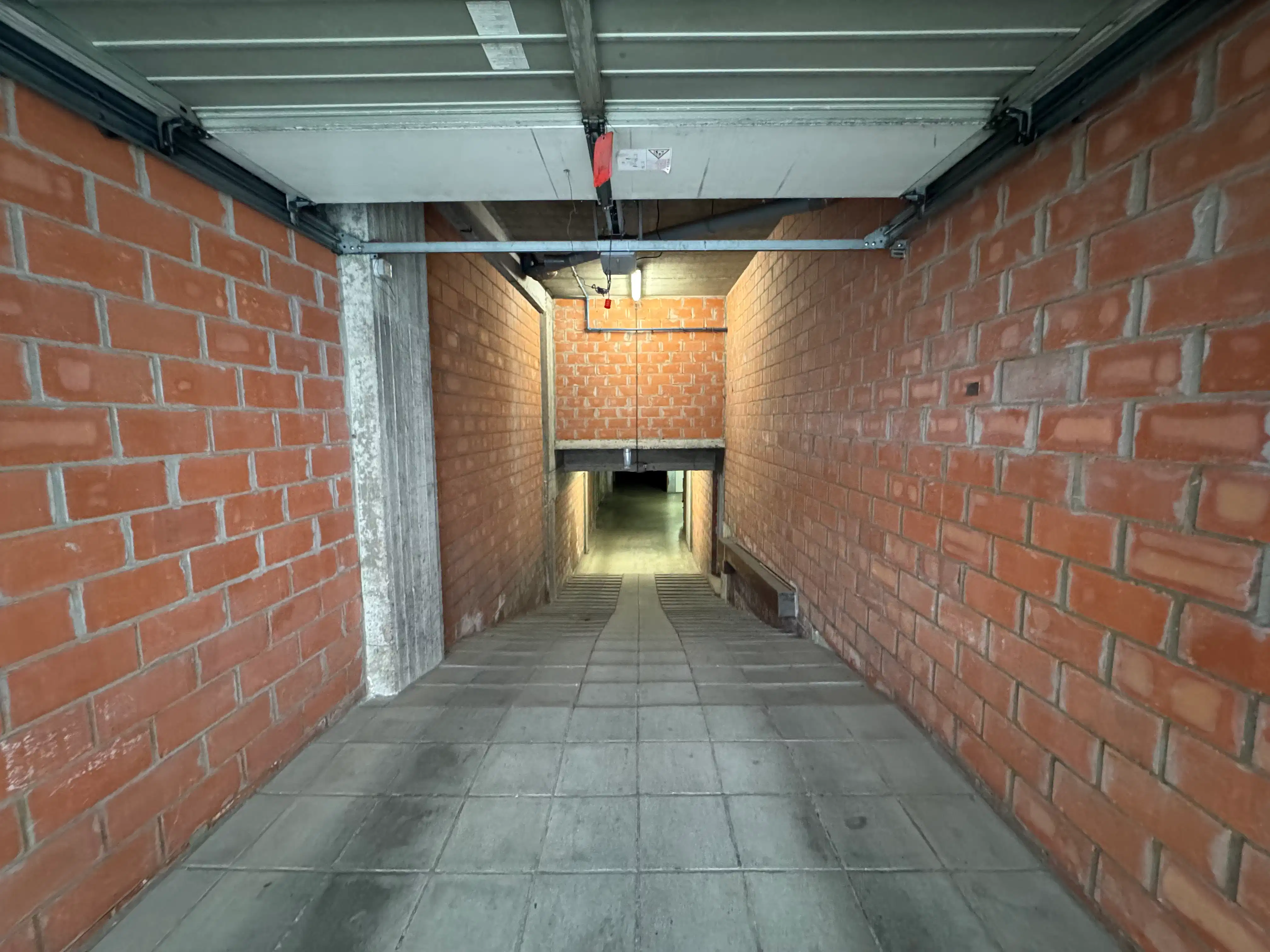 Garagebox in stadscentrum Oostende foto 7