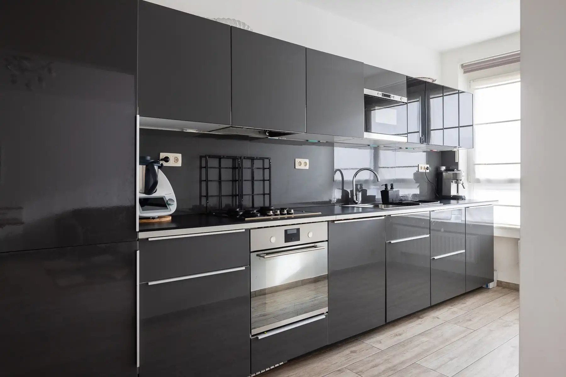 Instapklaar appartement in het centrum van Drogenbos foto 4