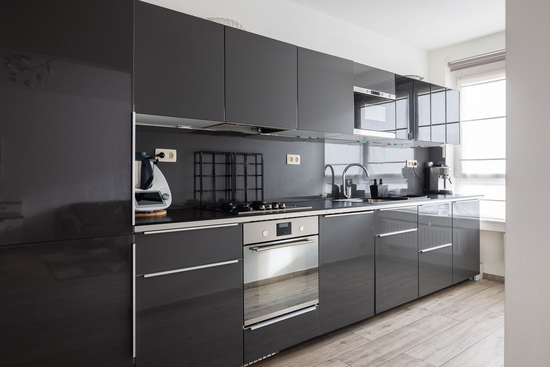 Instapklaar appartement in het centrum van Drogenbos foto 4