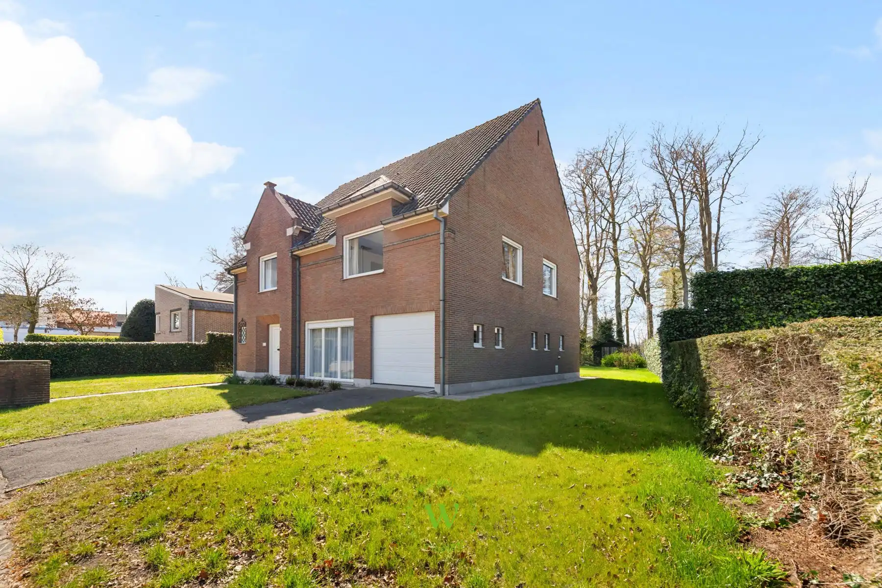 Gezinswoning met 5 slpks en tuin op 800 m² foto 3