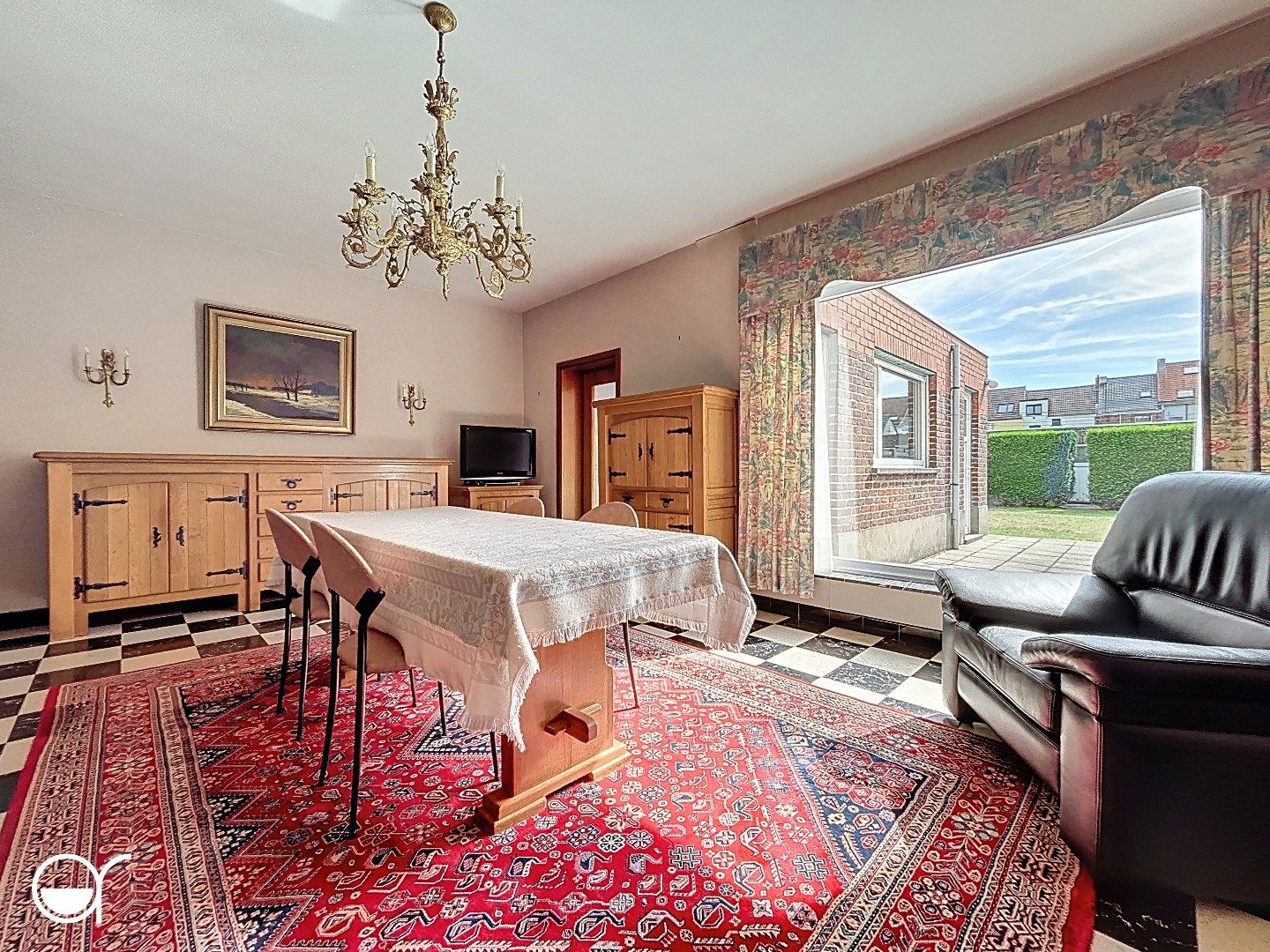 Ruime woning met zuidgerichte tuin, garage, kelder en zolder in hartje Gentbrugge foto 4