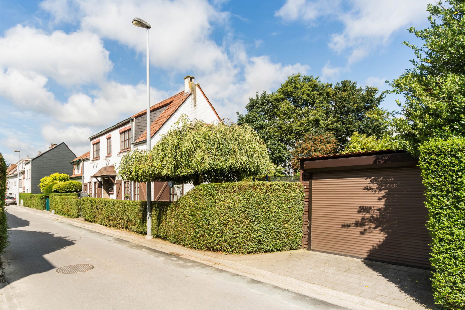 Charmante landelijke alleenstaande woning met tuin en garage foto 1