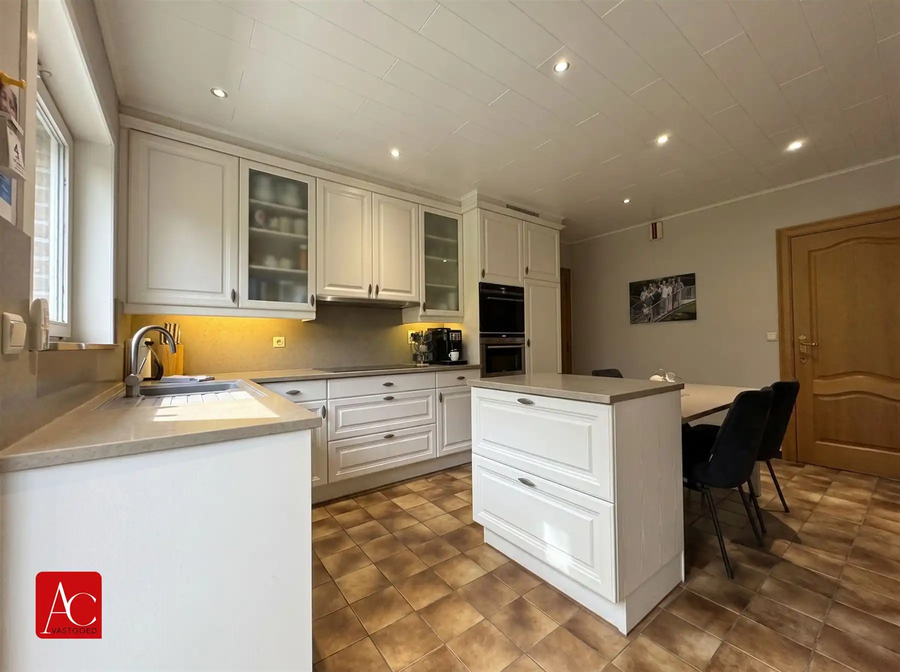 Rustig gelegen bungalow met prachtig uitzicht foto 18