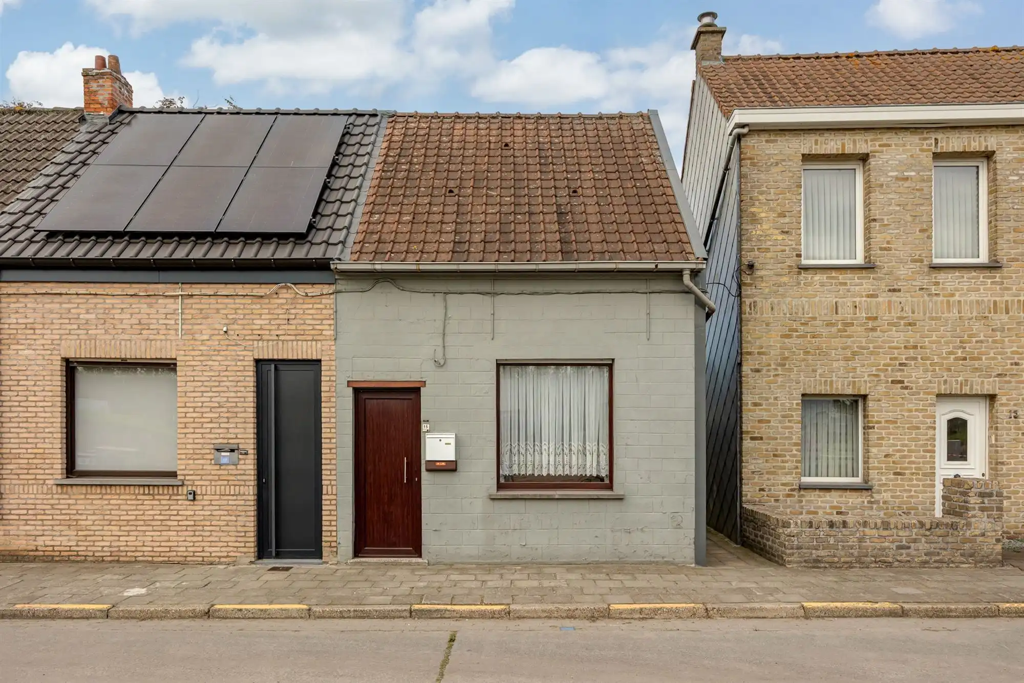 Hoofdfoto van de publicatie: Te renoveren woning op mooi perceel van 256m²