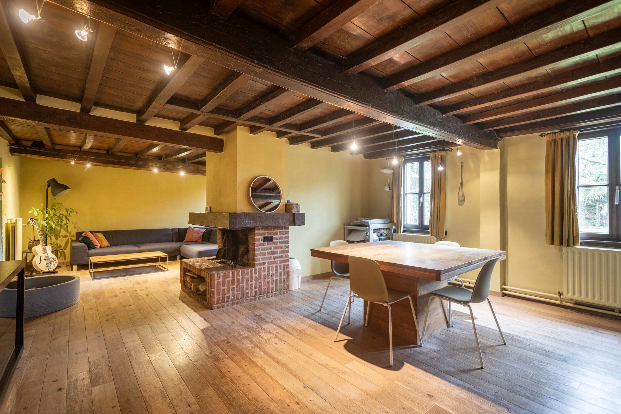 Charmante deels te renoveren alleenstaande woning  foto 7