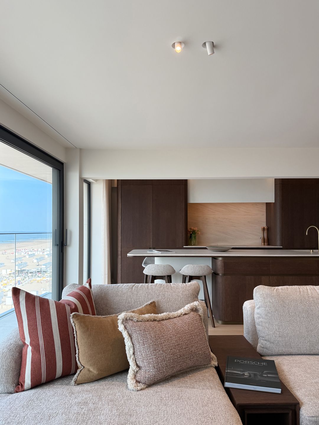 Stijlvol gerenoveerd appartement met zeezicht- ZEEDIJK ZOUTE foto 19