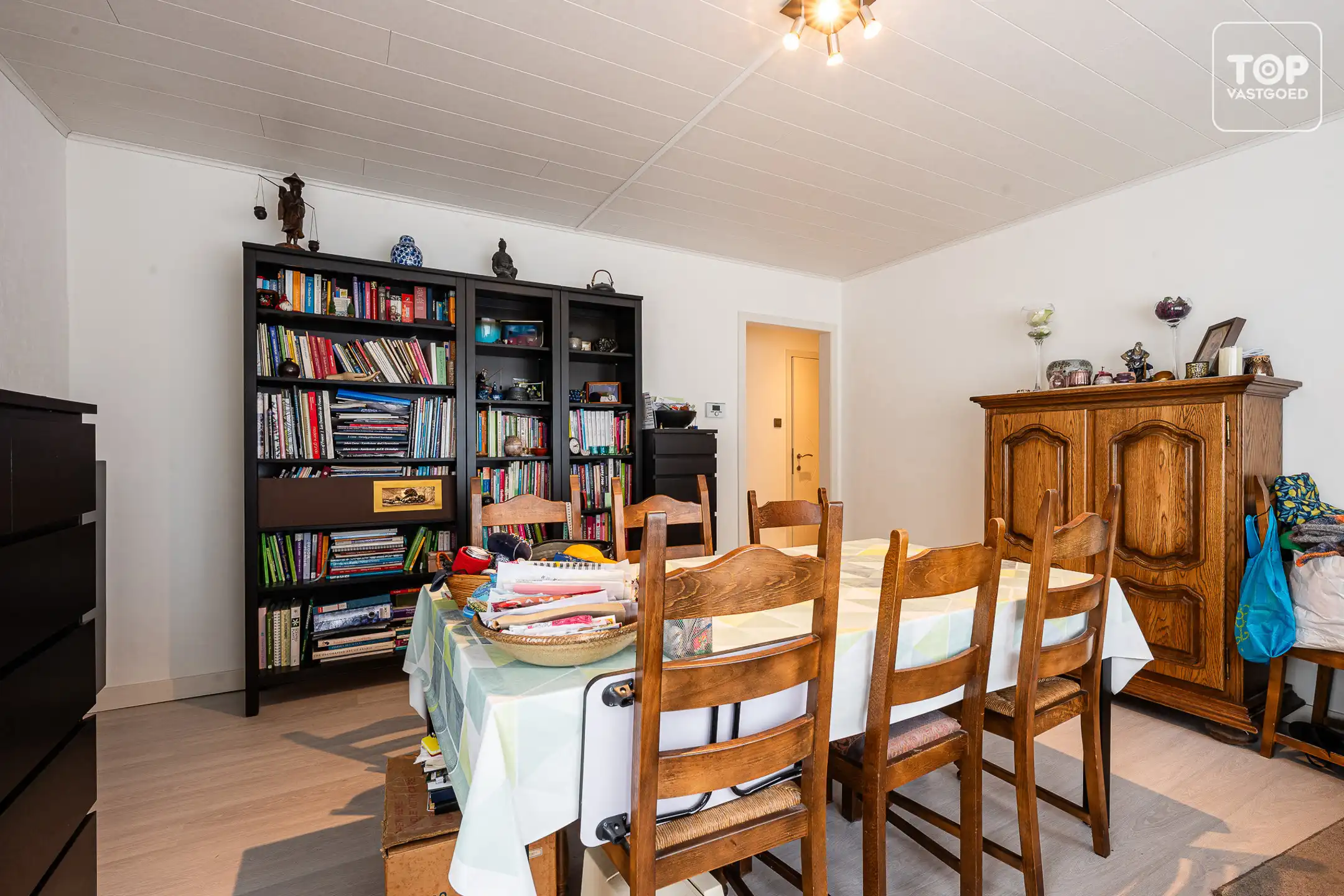 Gelijkvloers appartement met twee slaapkamers, tuin en garage  foto 4