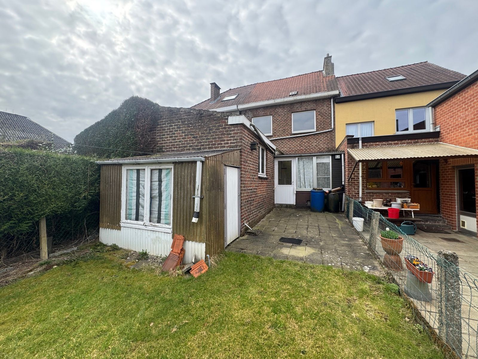 OPTIE Rustig gelegen woning met 3 slaapkamers, tuin en staanplaats foto 25