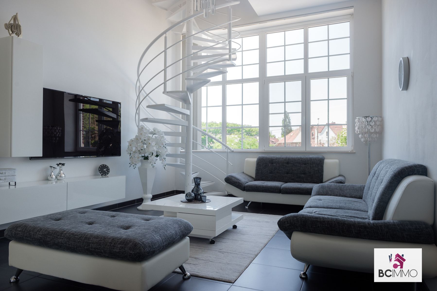 Unieke duplexwoning in gerenoveerde schoolsite | Sint-Janspark 24, Genk foto {{pictureIndex}}