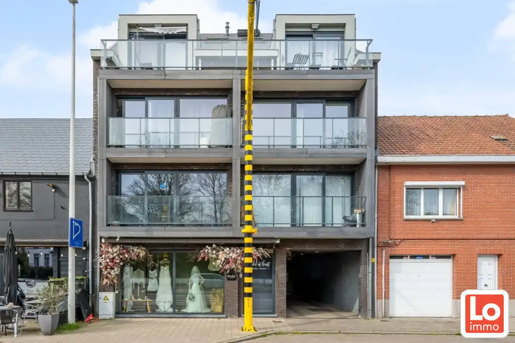 Mooi appartement met 2 slaapkamers en zuid-gericht terras in centrum Lochristi foto 10