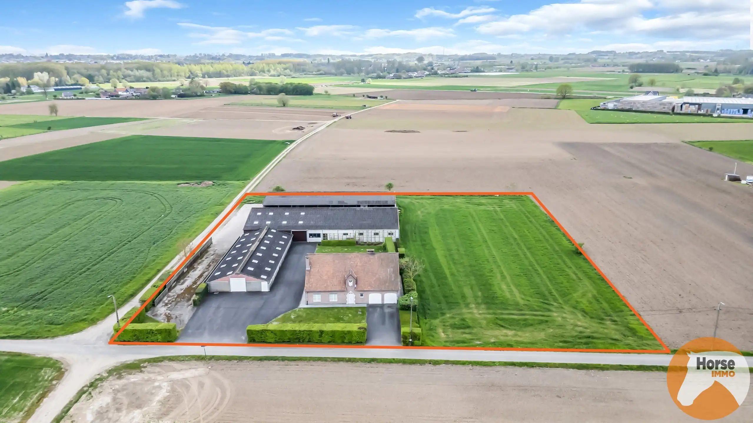 MEISE  – Landelijke woning met 3 loodsen op prachtig perceel foto 31