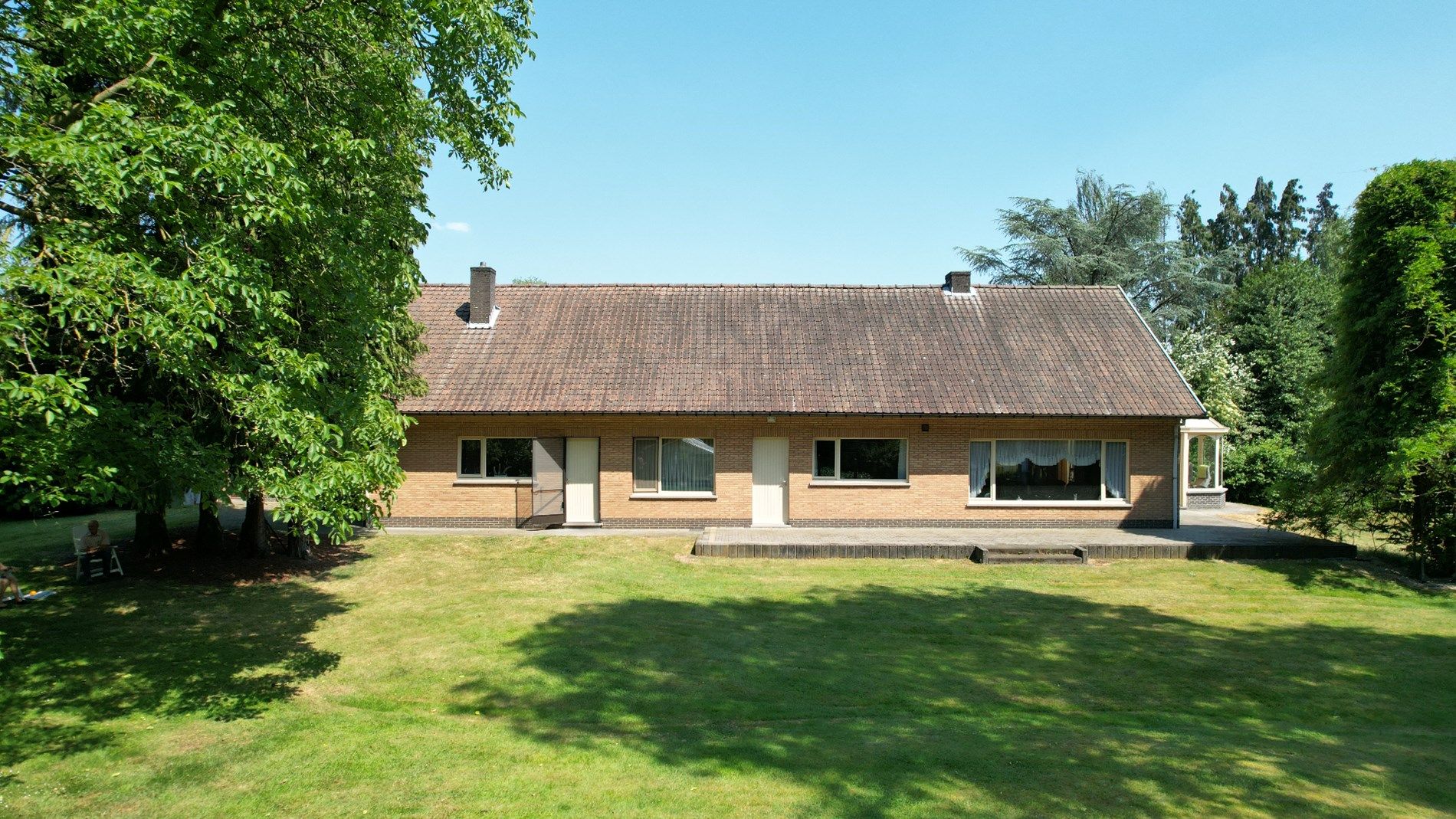 Prima onderhouden landhuis met 2 slaapkamers op een bijzonder groot perceel van 1ha 11a 60ca foto 7