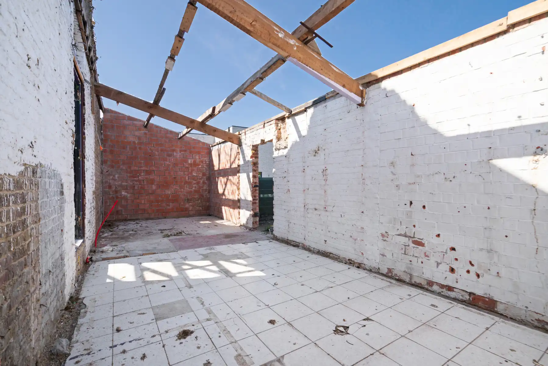 Gebouw voor gemengd gebruik met bovenliggend appartement  foto 25