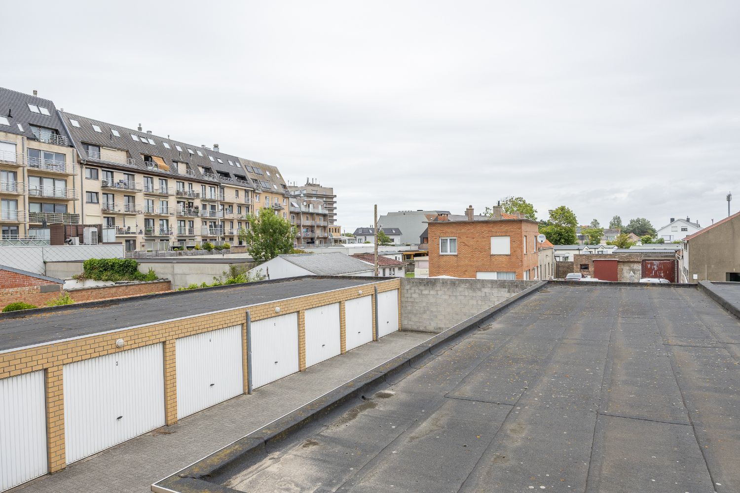 Instapklaar 2 slaapkamer appartement in het centrum foto 26