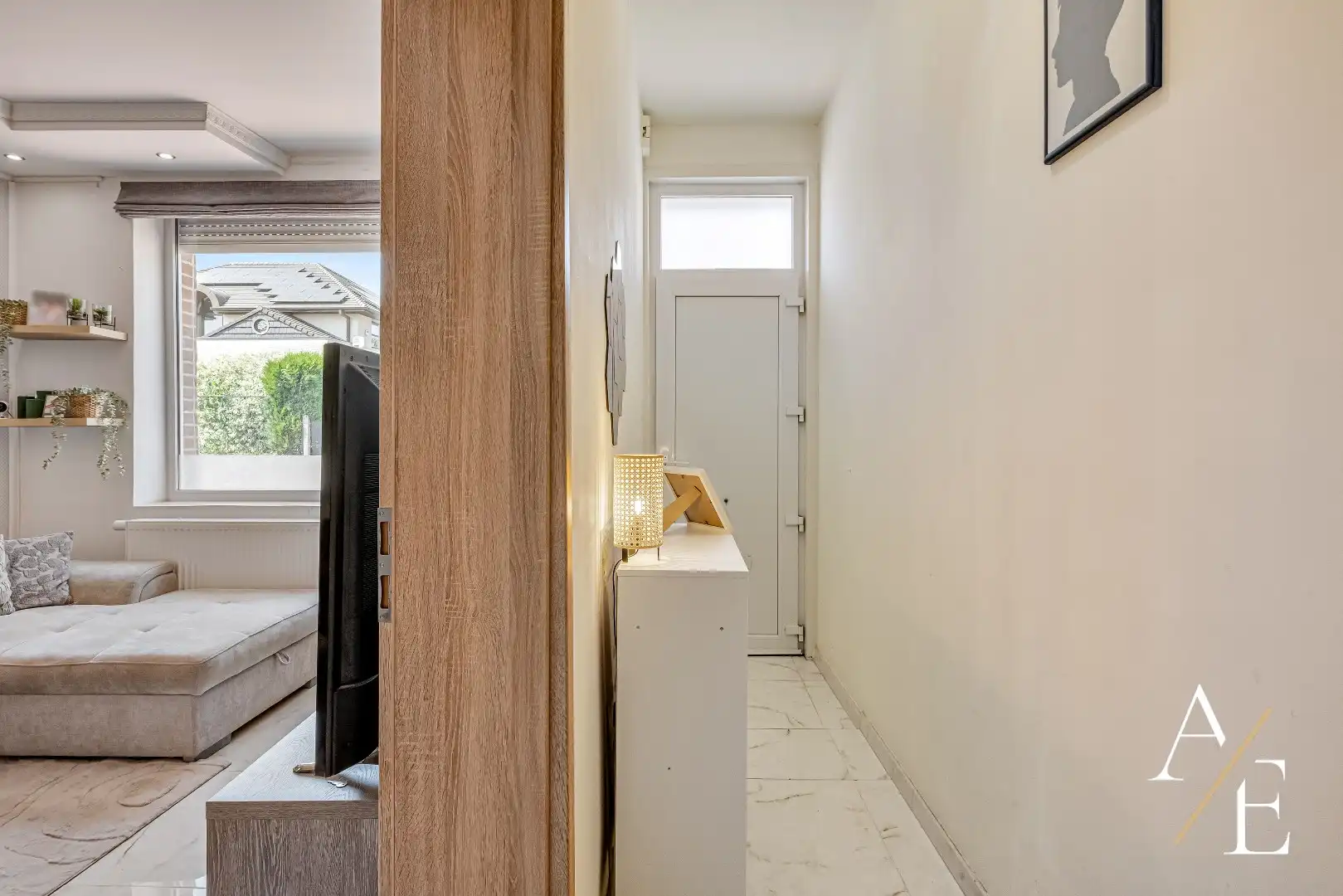 WETTEREN-Instapklare woning met 3 of 5 slpks, én garage! foto 3