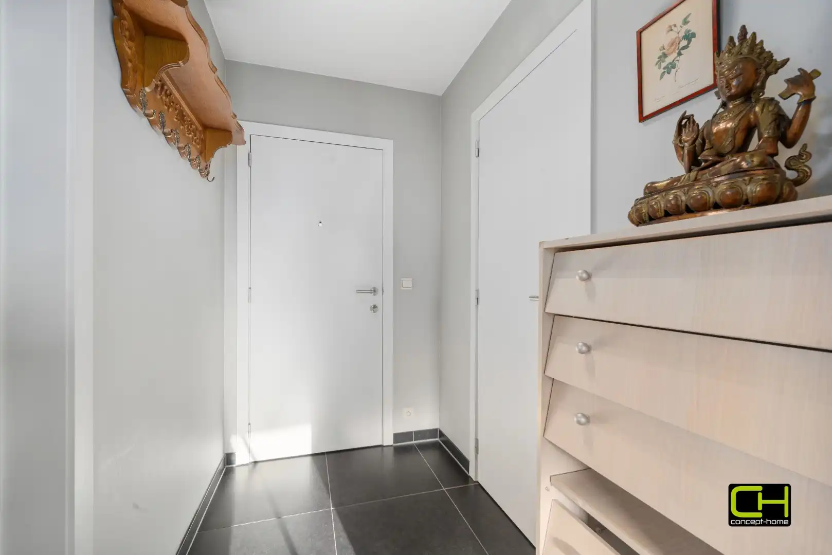 Lichtrijk duplex appartement met terras en ondergrondse staanplaats te koop in Lievegem foto 13