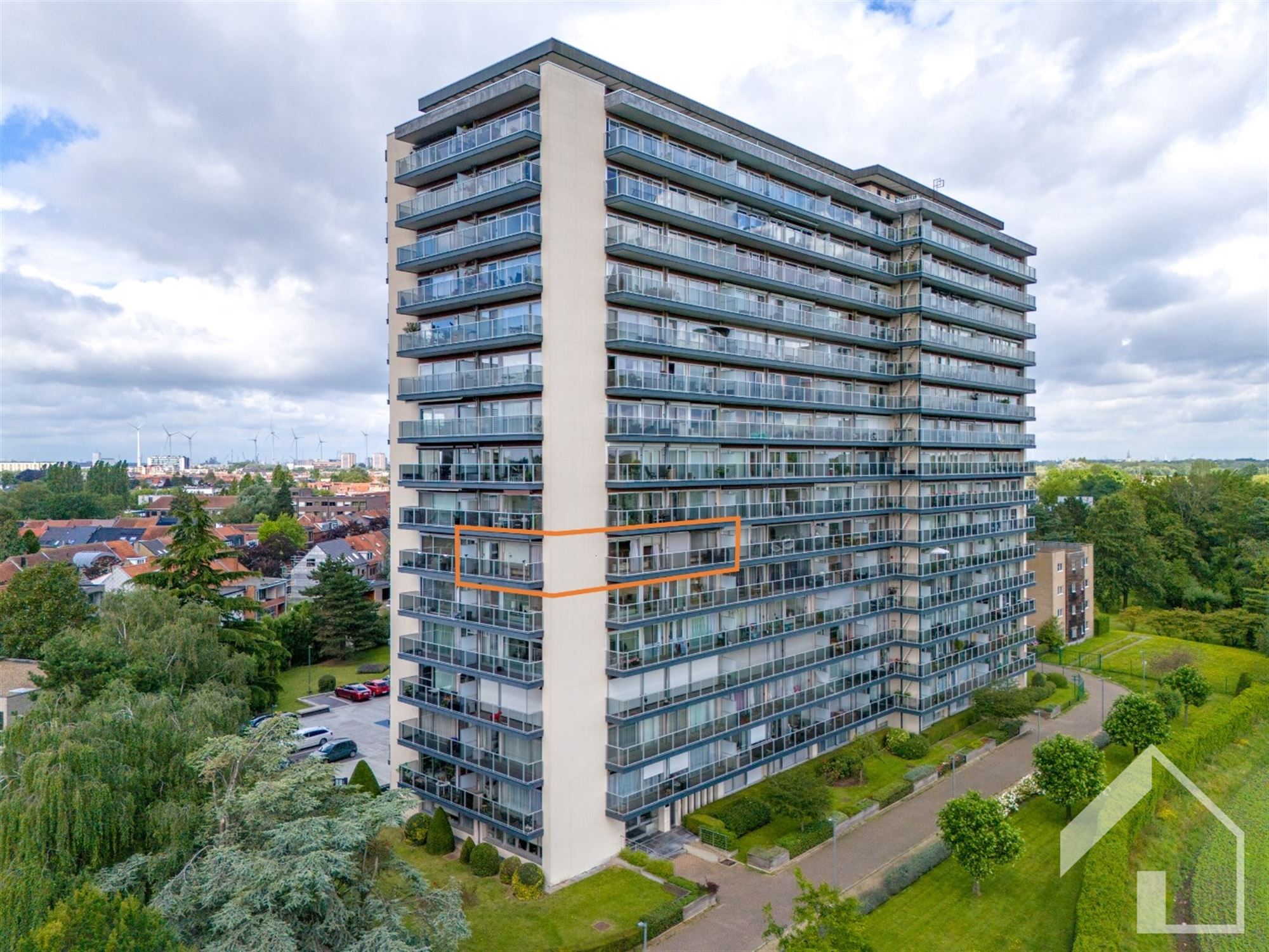 Ruim 2 slaapkamer appartement met prachtig zicht foto 9