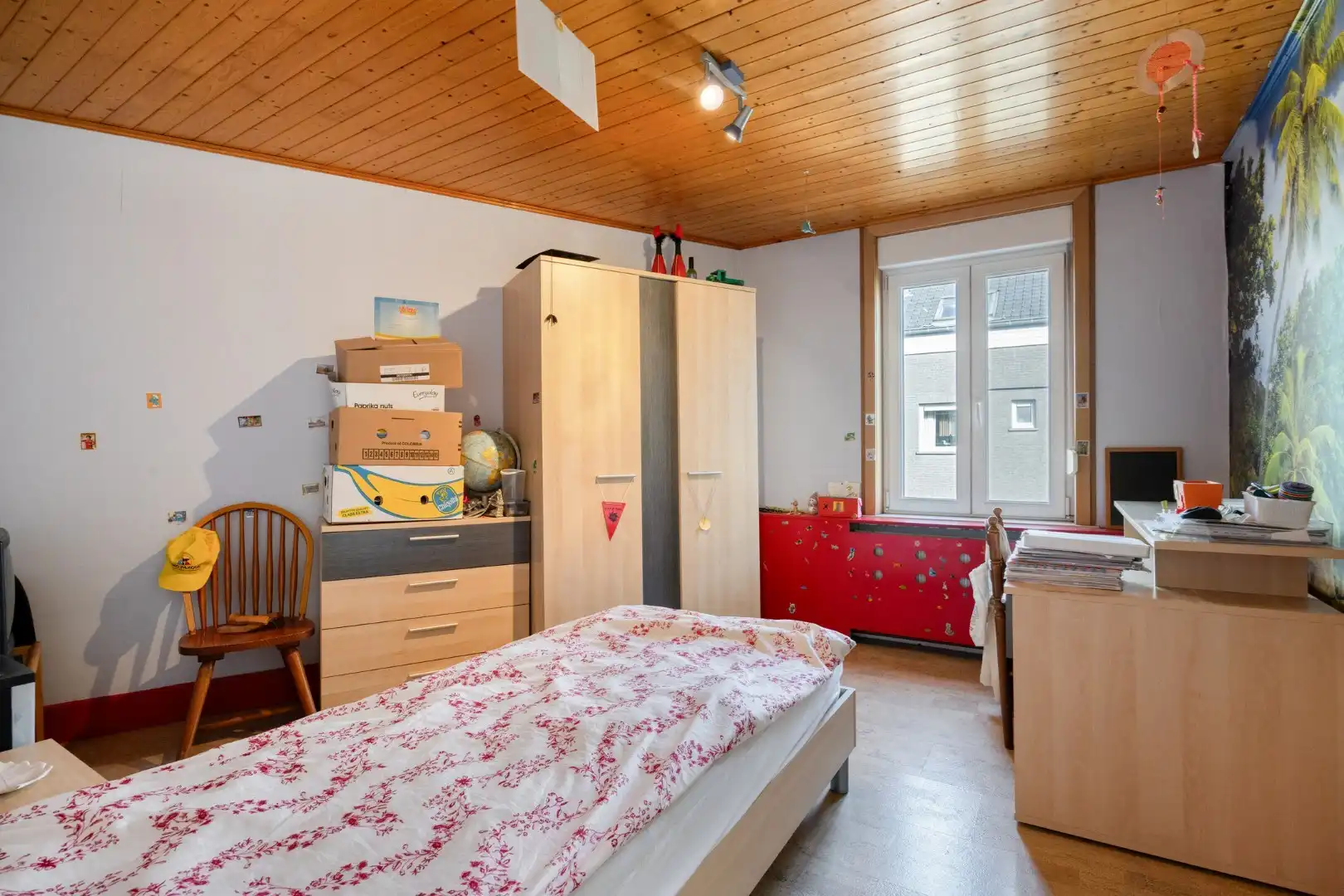 Goed gelegen handelspand met woonst! foto 14