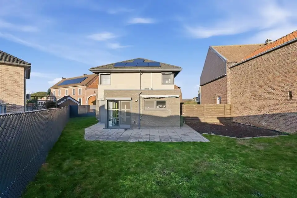 GEZELLIGE GEZINSWONING MET GARAGE IN SINT-TRUIDEN foto 24