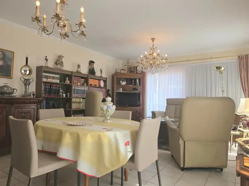 Charmant en lichtrijk hoekappartement op toplocatie aan zee! foto 3