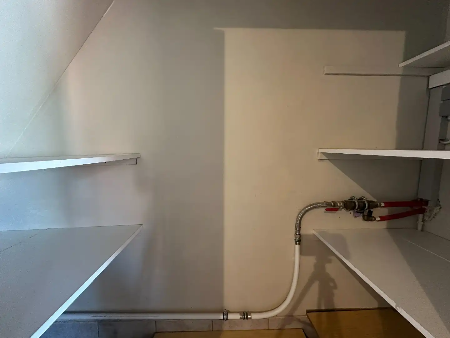 Instapklare woning met 2 slpk, garage en tuin, Aartrijke. foto 12