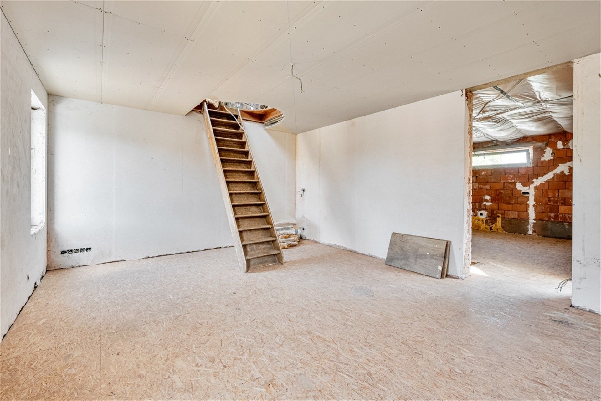 Grote woning met potentieel voor kangoeroewoning op toplocatie in Mere foto 21