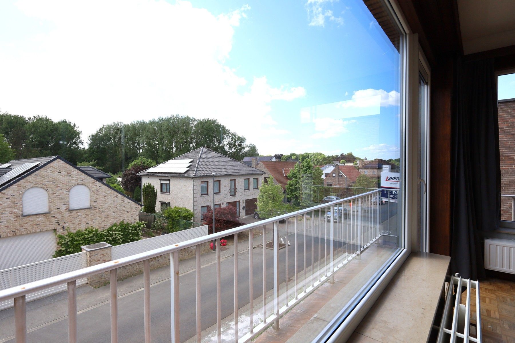 Ruim appartement met 3 slaapkamers in het centrum foto 4