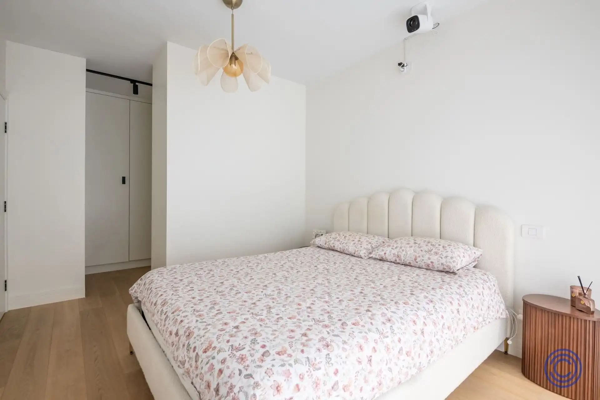 Luxueuze, gerenoveerde duplex in statig herenhuis! foto 8