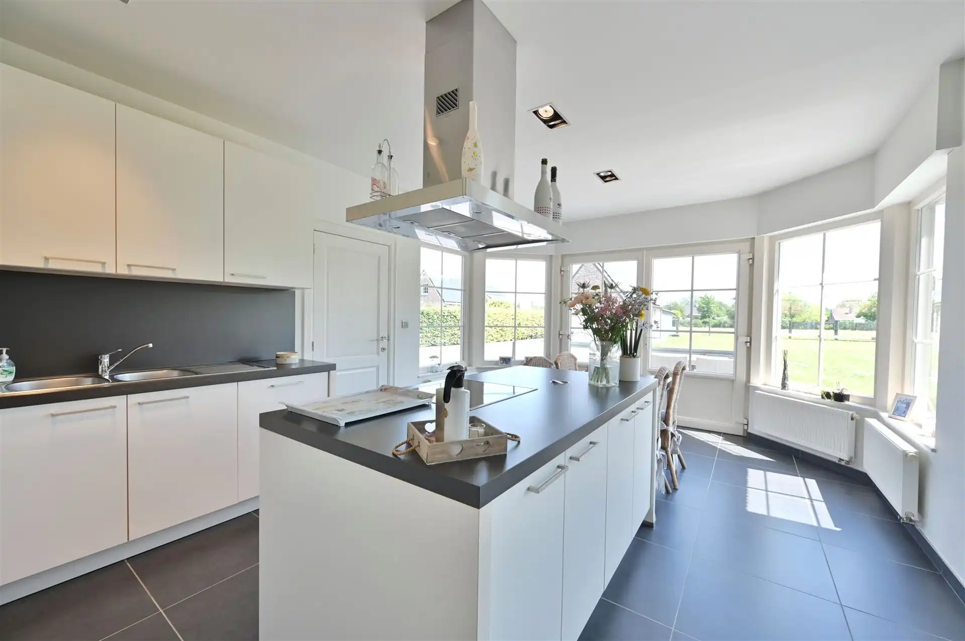 Exclusieve villa met ruimte, kwaliteit en wooncomfort foto 7