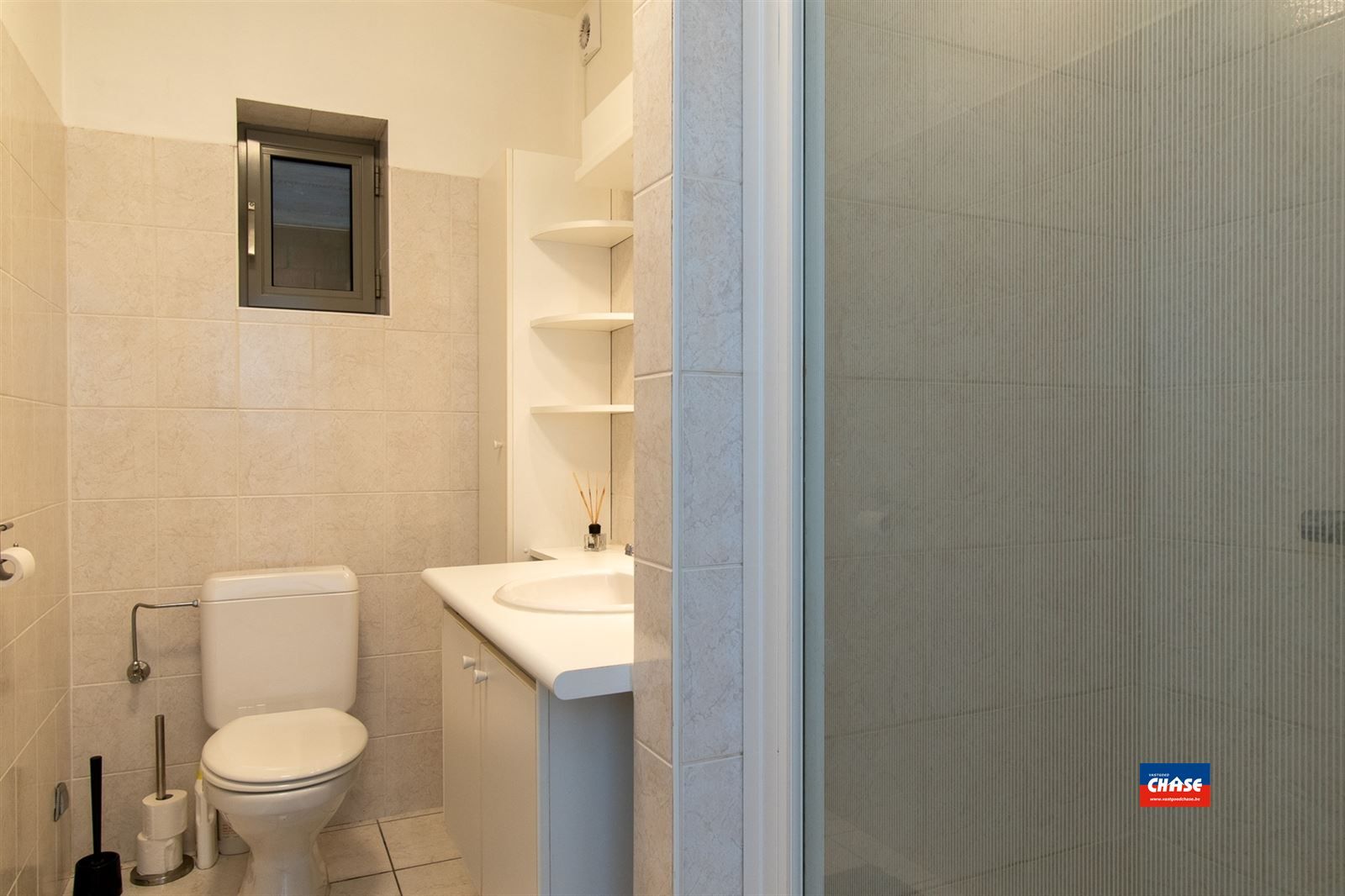 Instapklaar gelijkvloersappartement met 1 slaapkamer en tuin foto 8