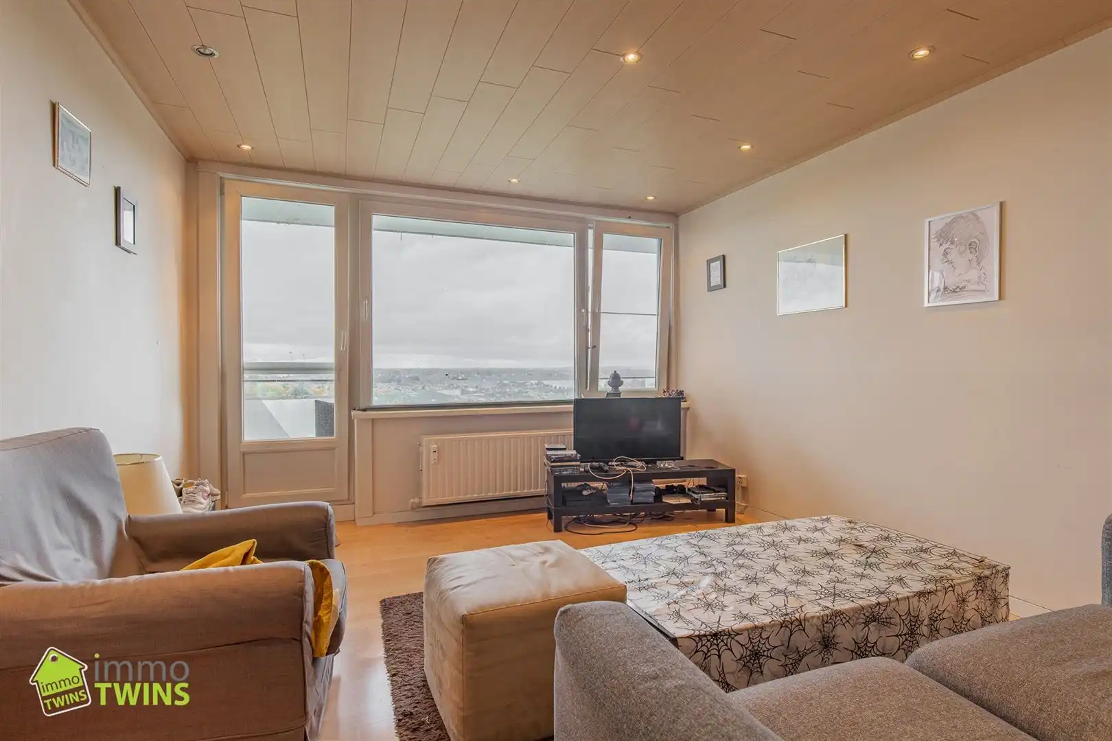 Gezellig 2-slpk appartement met terras en subliem uitzicht te Dendermonde.  foto 2