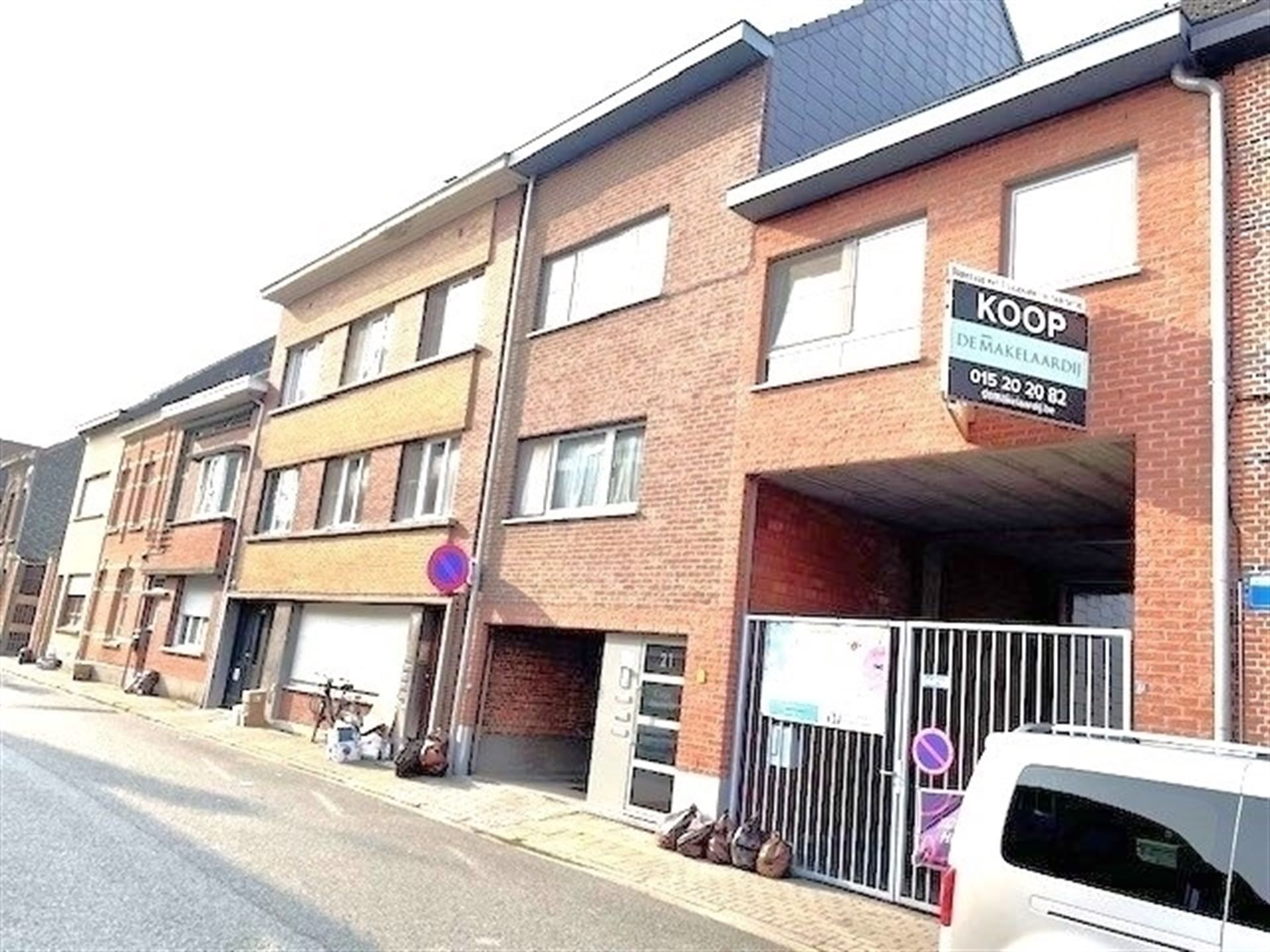 Lichtrijk duplex-appartement met 1 slaapkamer, ruim terras en kelderberging! foto 10