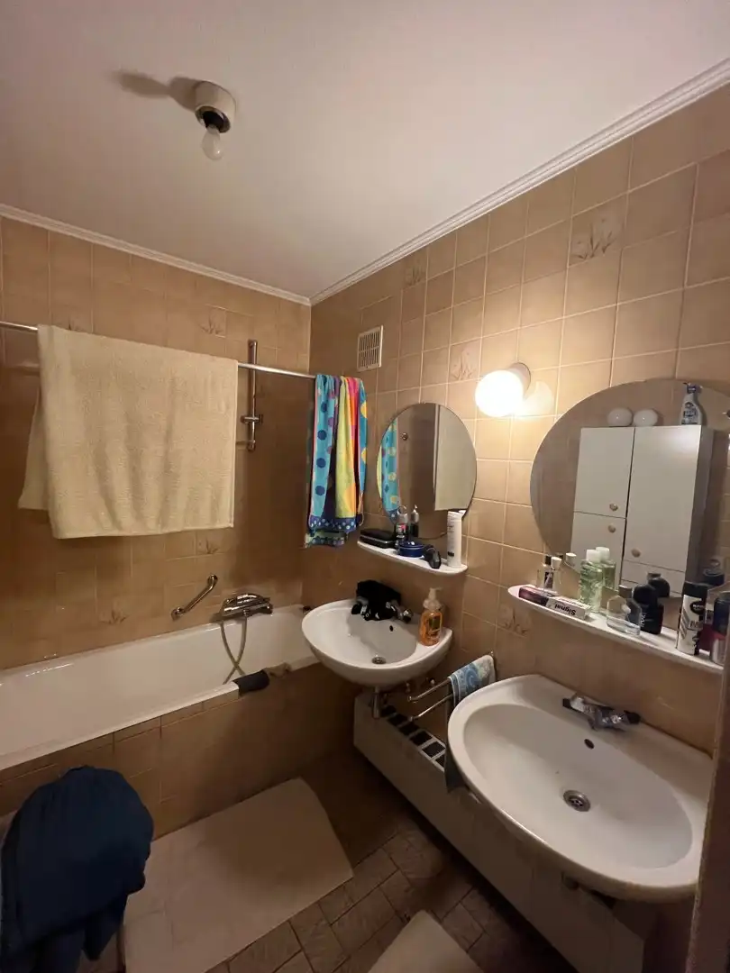 Gelijkvkoers appartement op de markt van Oudenburg foto 9