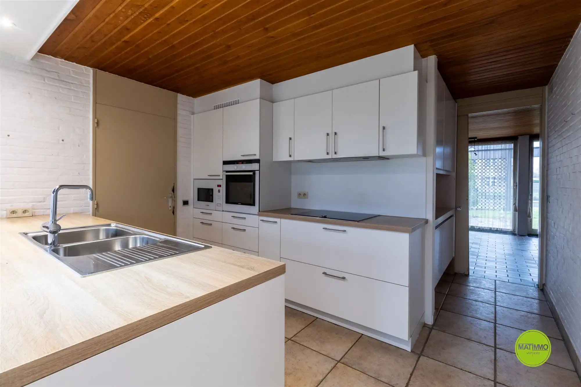 Open bebouwing op royaal perceel met vrij uitzicht foto 5