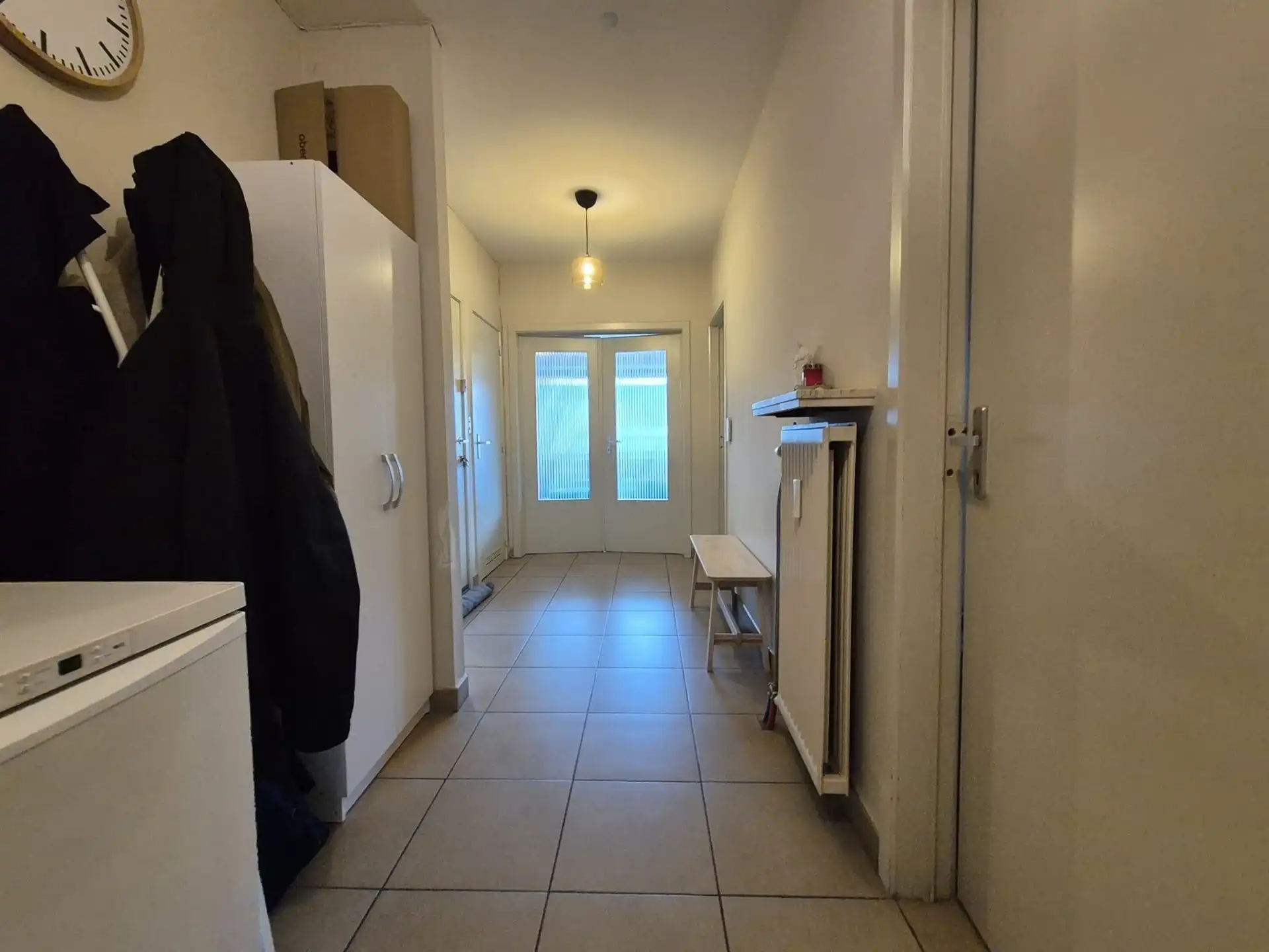 Interessant gelegen appartement met terras en garage. foto 2