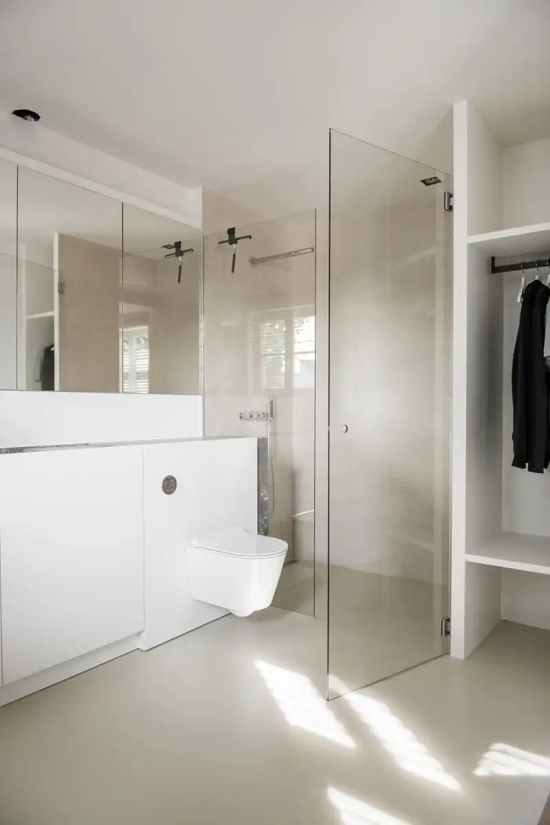 Exclusieve instapklare woning met zwembad en open groenzicht foto 49