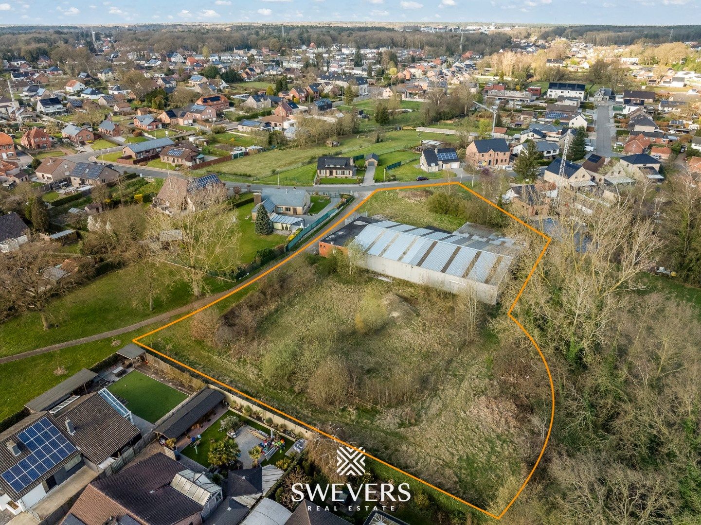 Groot sportgebouw met woonst op een perceel van 77a 60ca (of herverkaveling) foto 27