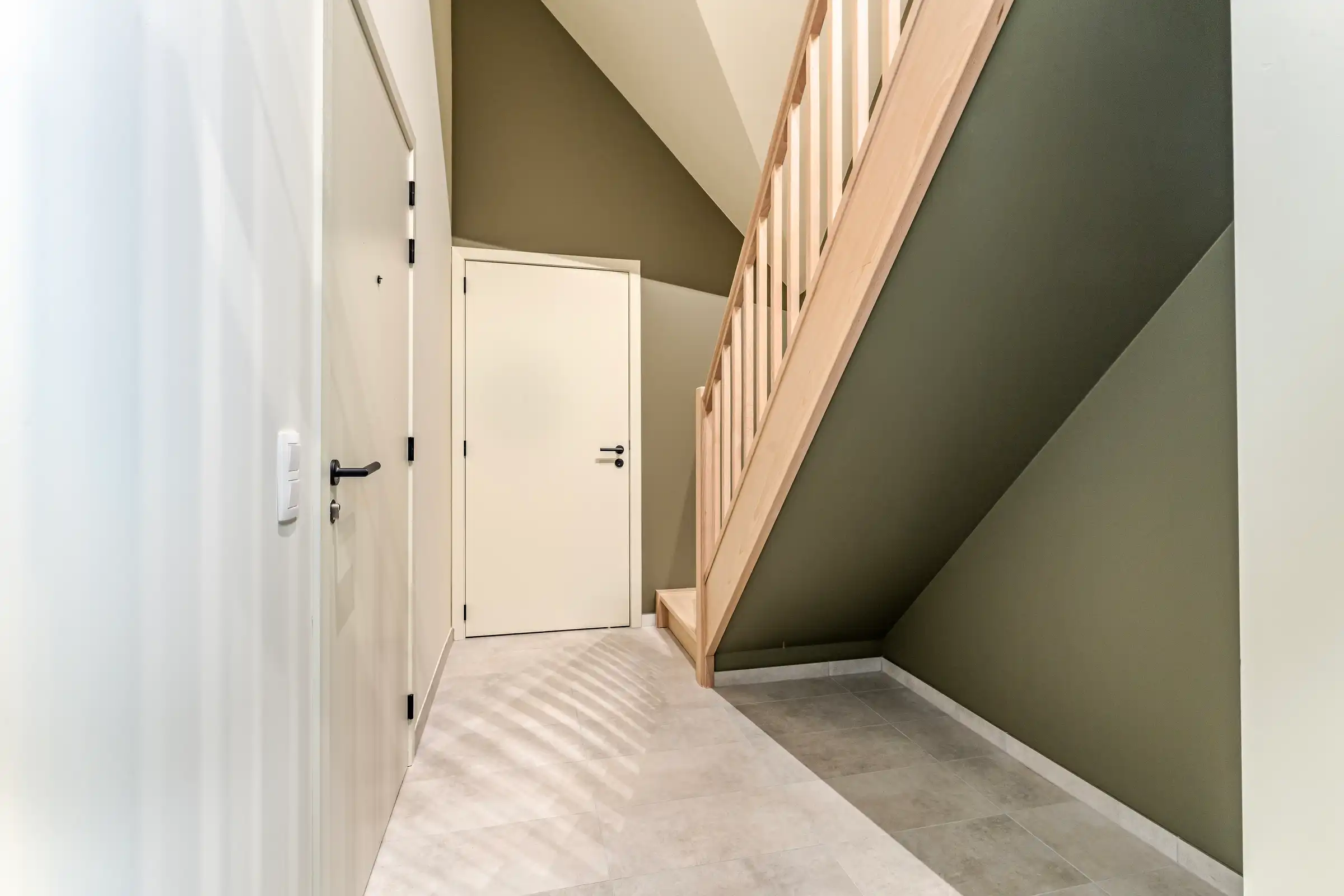 Lichtrijk duplex villa-appartement met groen uitzicht foto 9